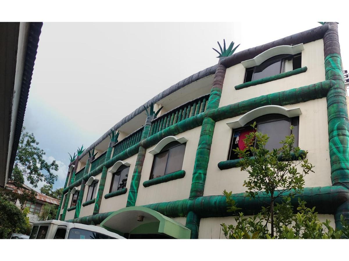 Hotel OYO 800 Ddd Habitat Dormtel Bacolod Exterior foto