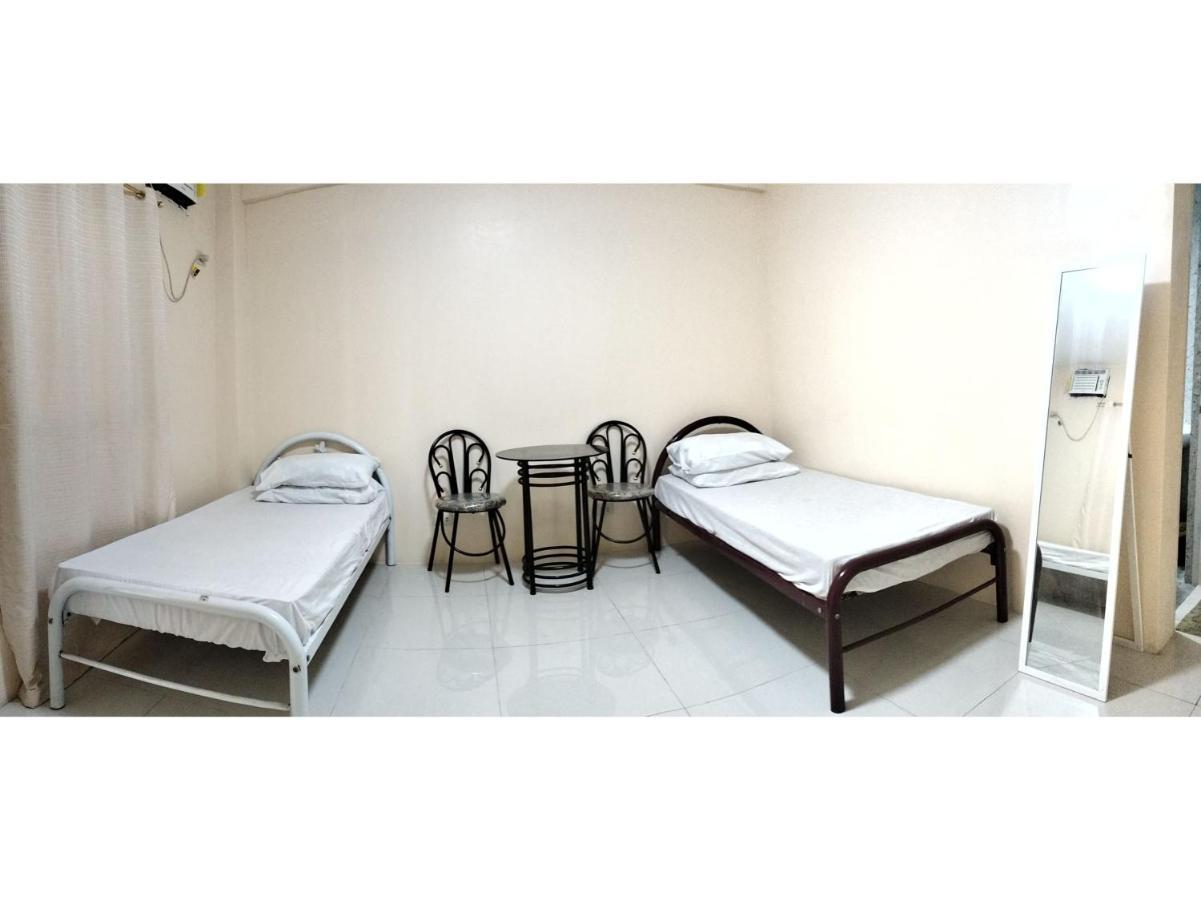 Hotel OYO 800 Ddd Habitat Dormtel Bacolod Exterior foto