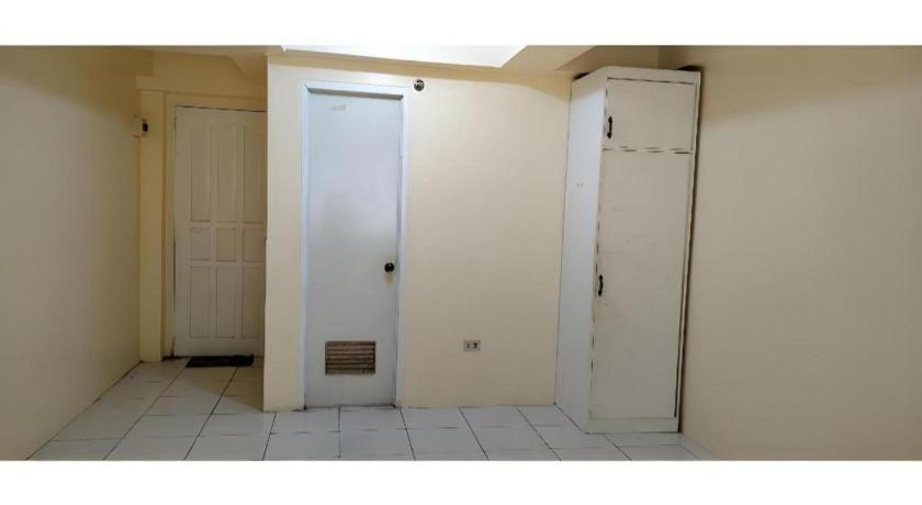 Hotel OYO 800 Ddd Habitat Dormtel Bacolod Exterior foto