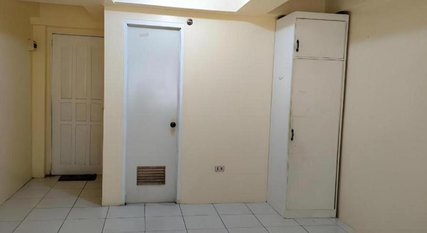 Hotel OYO 800 Ddd Habitat Dormtel Bacolod Exterior foto