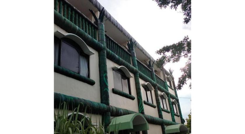 Hotel OYO 800 Ddd Habitat Dormtel Bacolod Exterior foto